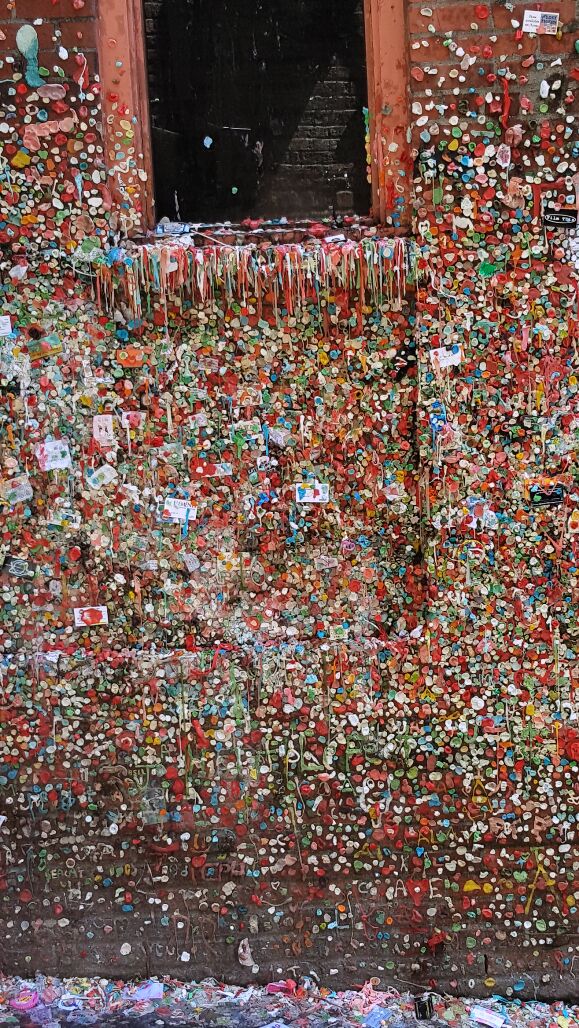 Gum wall
